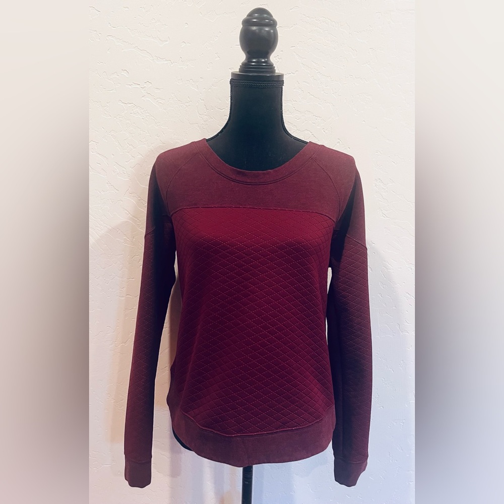 The North Face Women's Recover-Up Quilted Knit pullover sweater